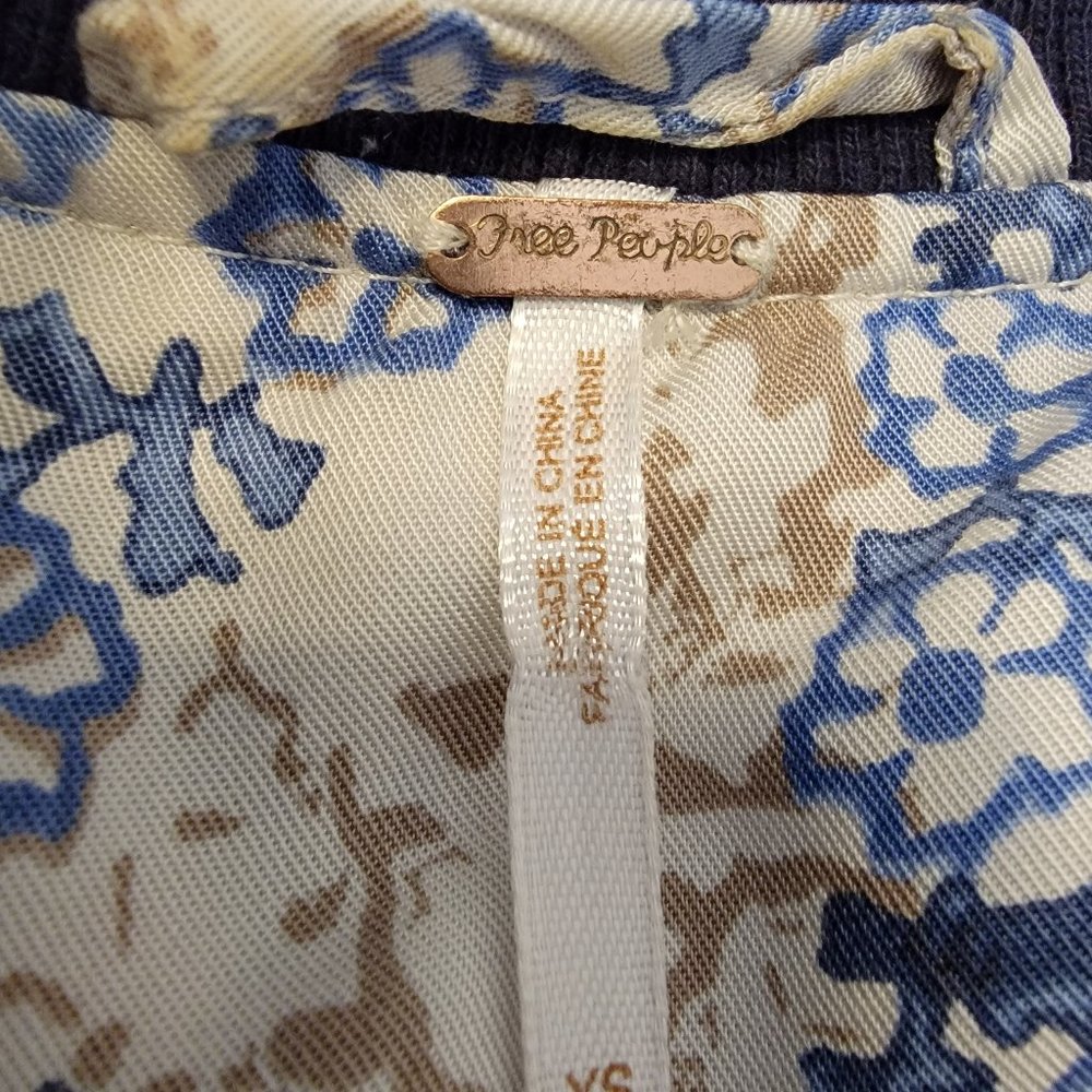 Free People Quilted Bomber Jacket- Blue Paisley Floral NWOT - Picture 9 of 11